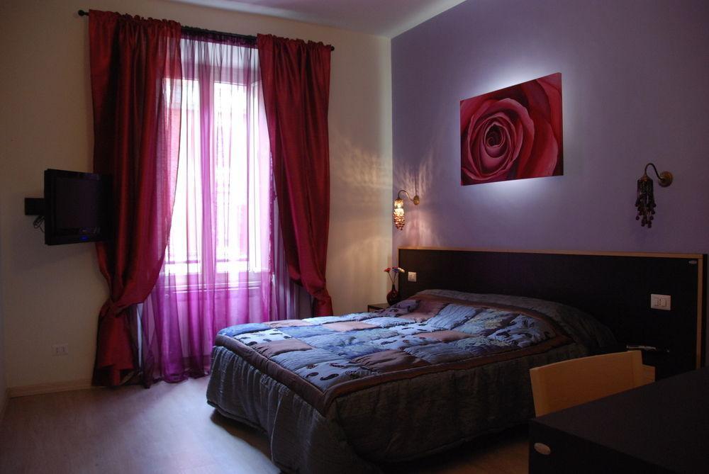 로마 플라워롬 B&B 외부 사진